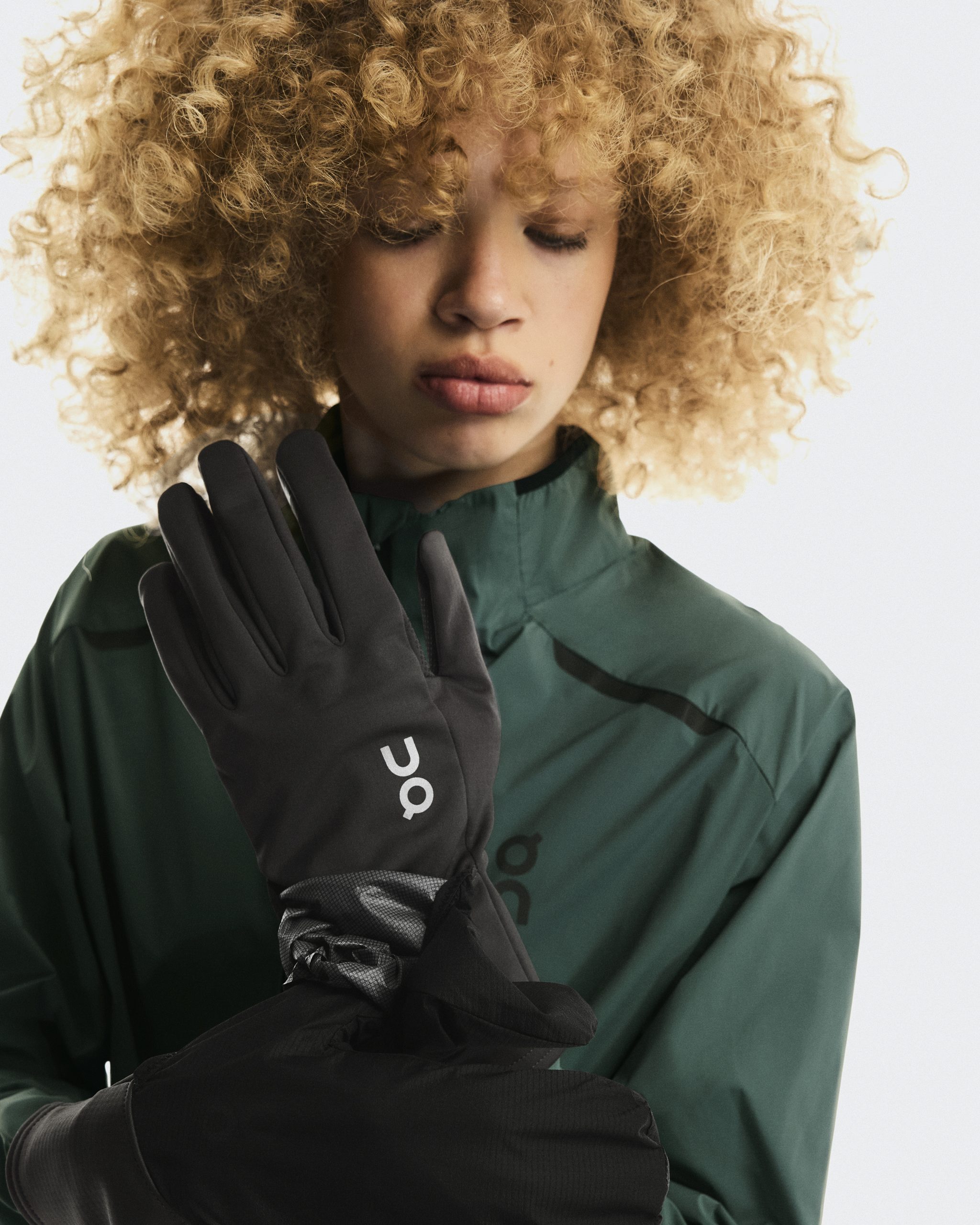 Winter Run Glove - Image 3
