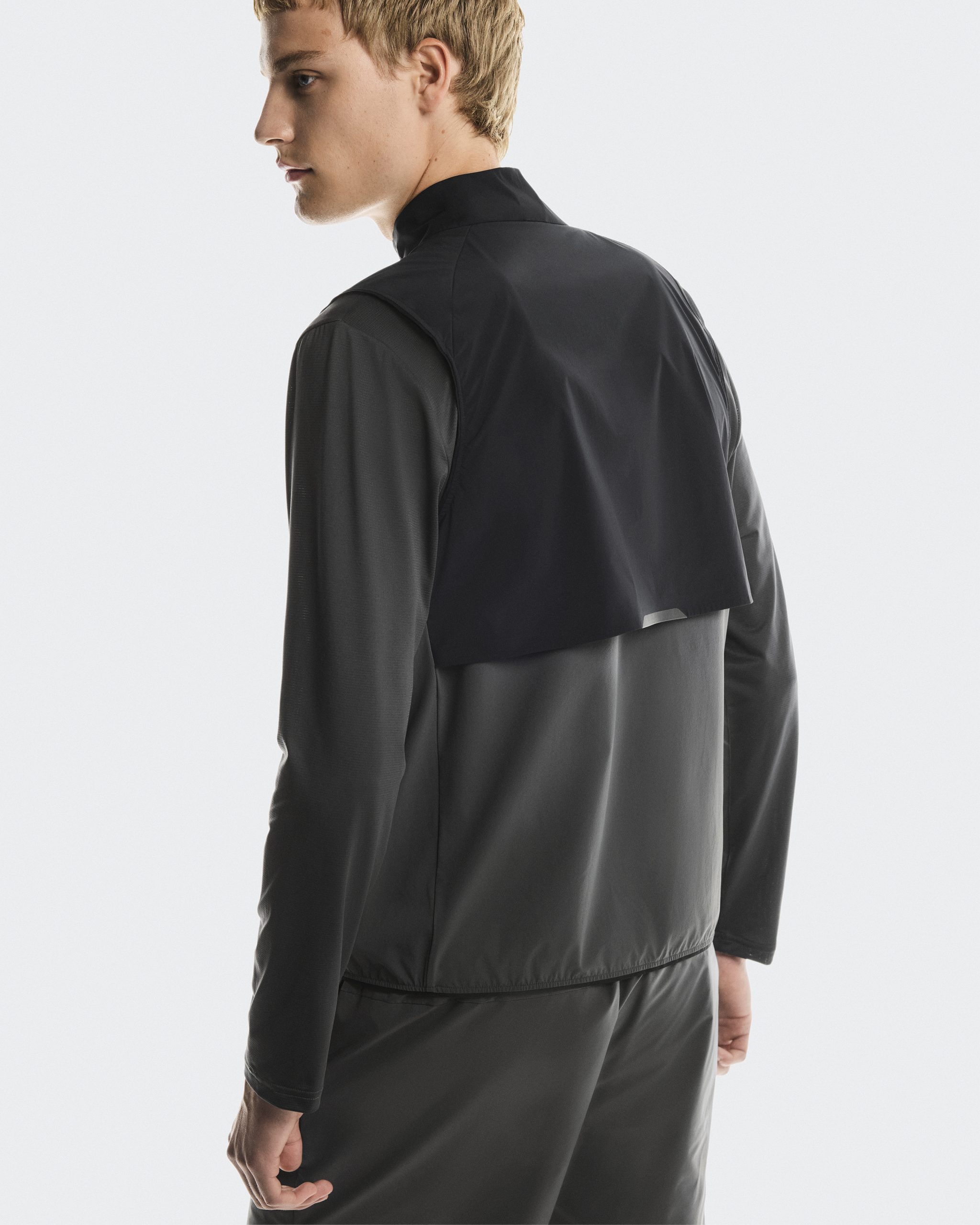 Men's Weather Vest - Image 4