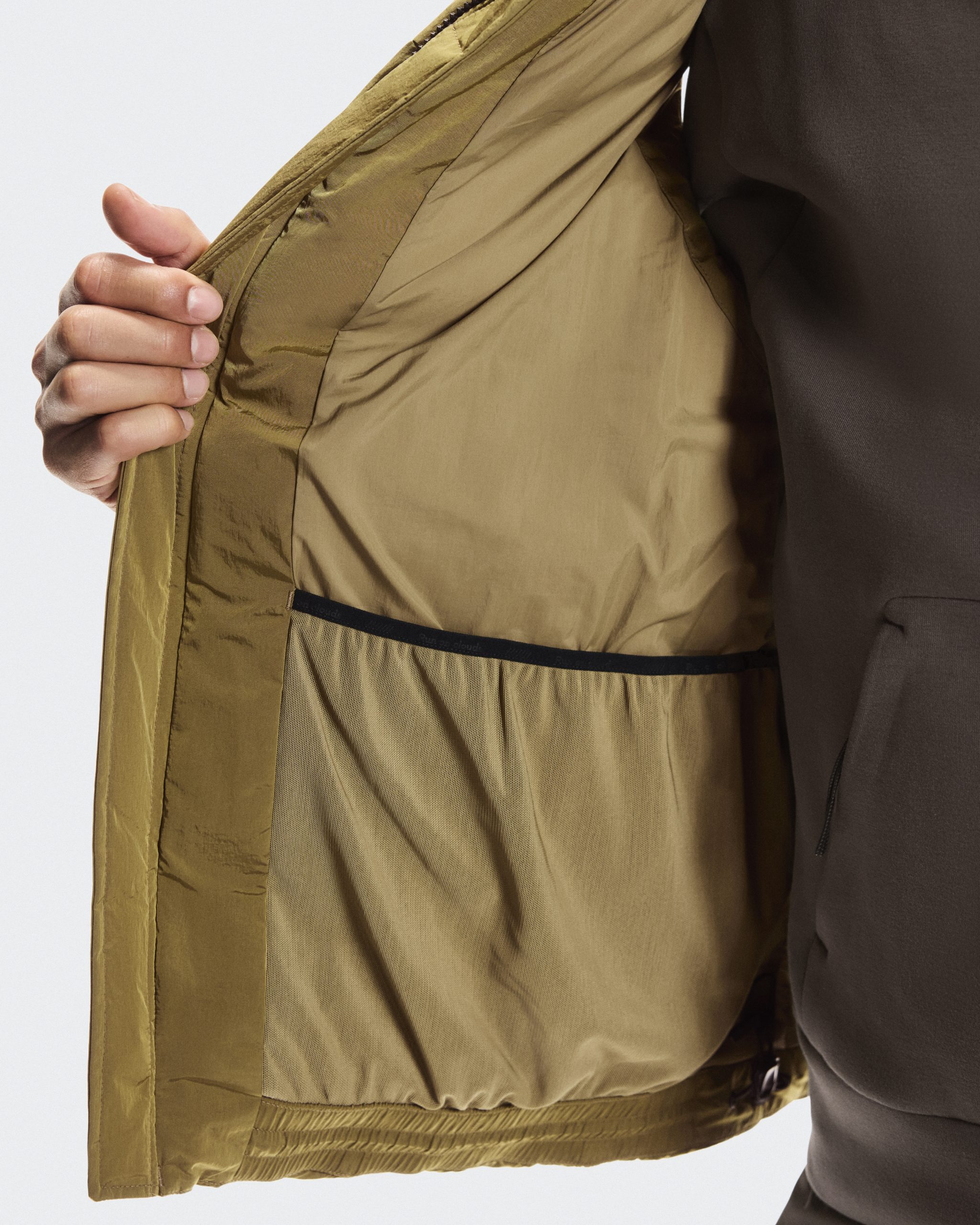 Men's All-Day Puffer Vest - Image 6