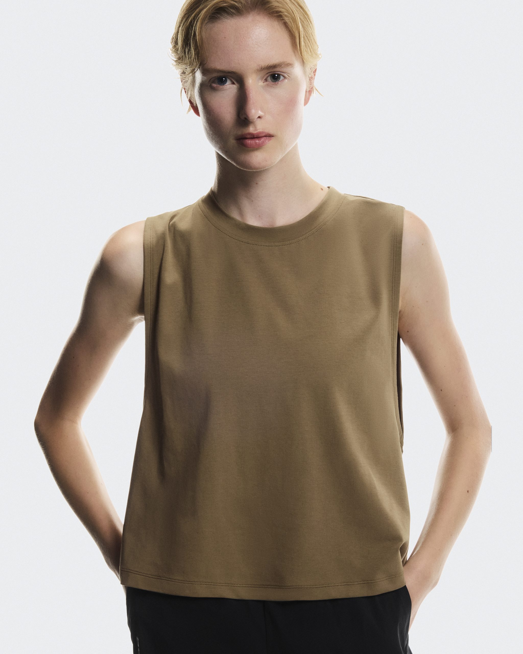 Women's Focus Crop - Image 3