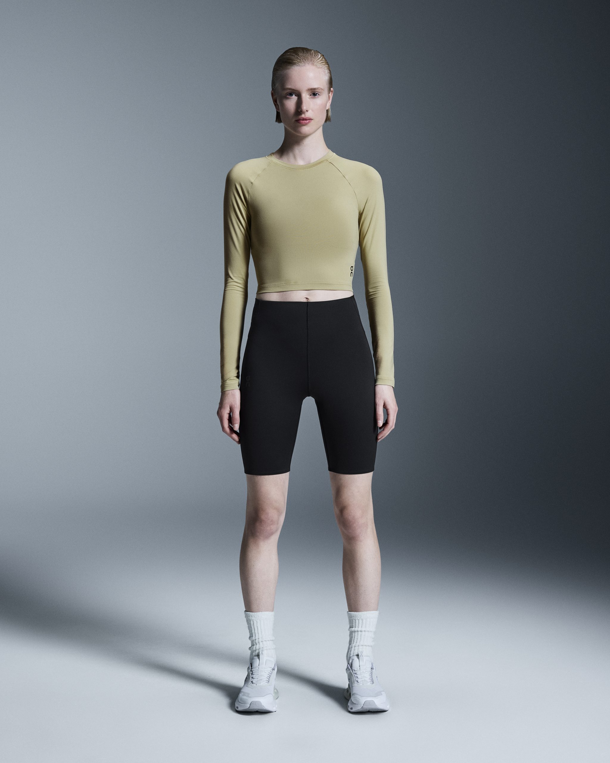 Women's Studio Long-T Crop