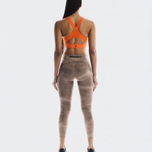 b327d034a7a1e76458e3916439f2ca2fd4d413d6