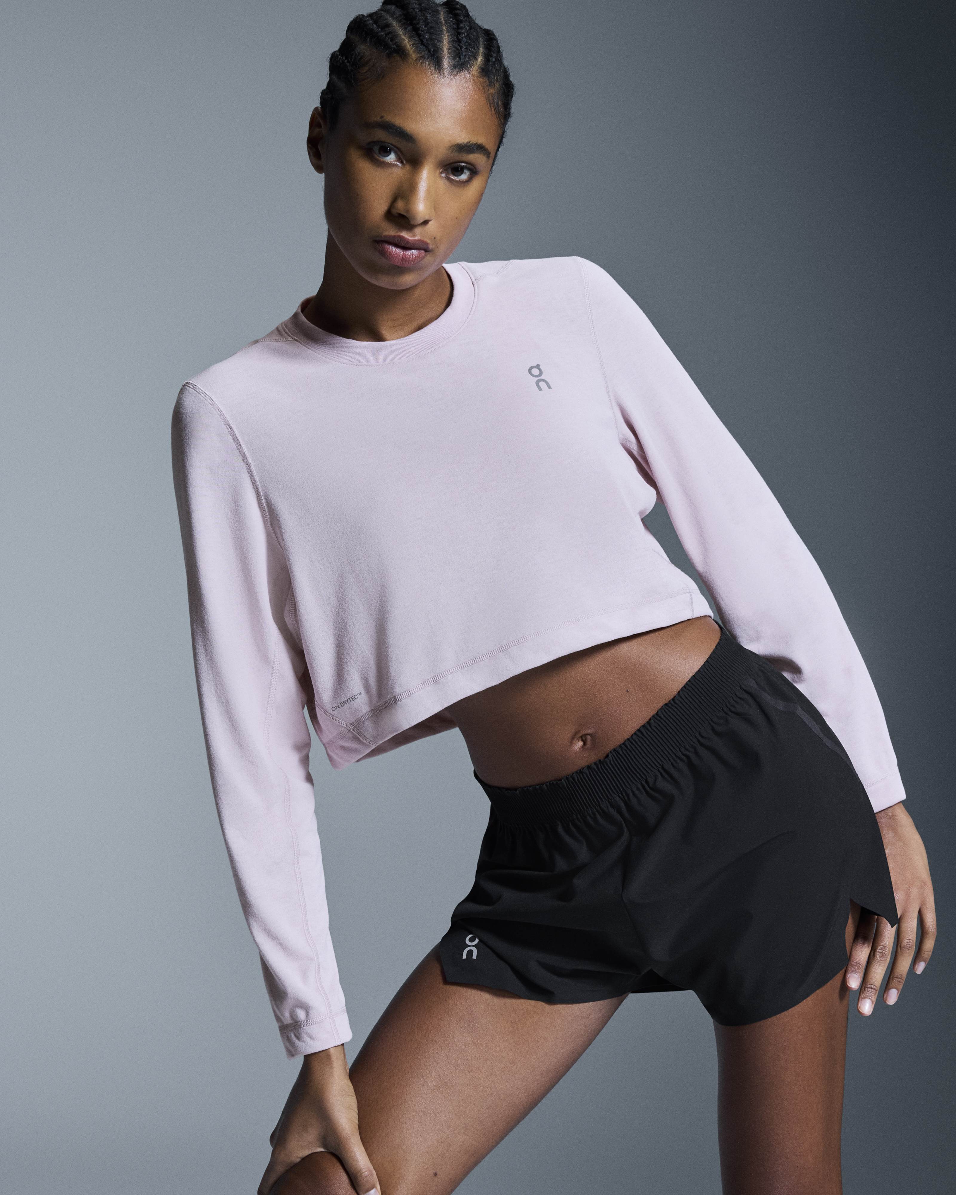 Women's Train Long-T Crop Graphic - Image 4