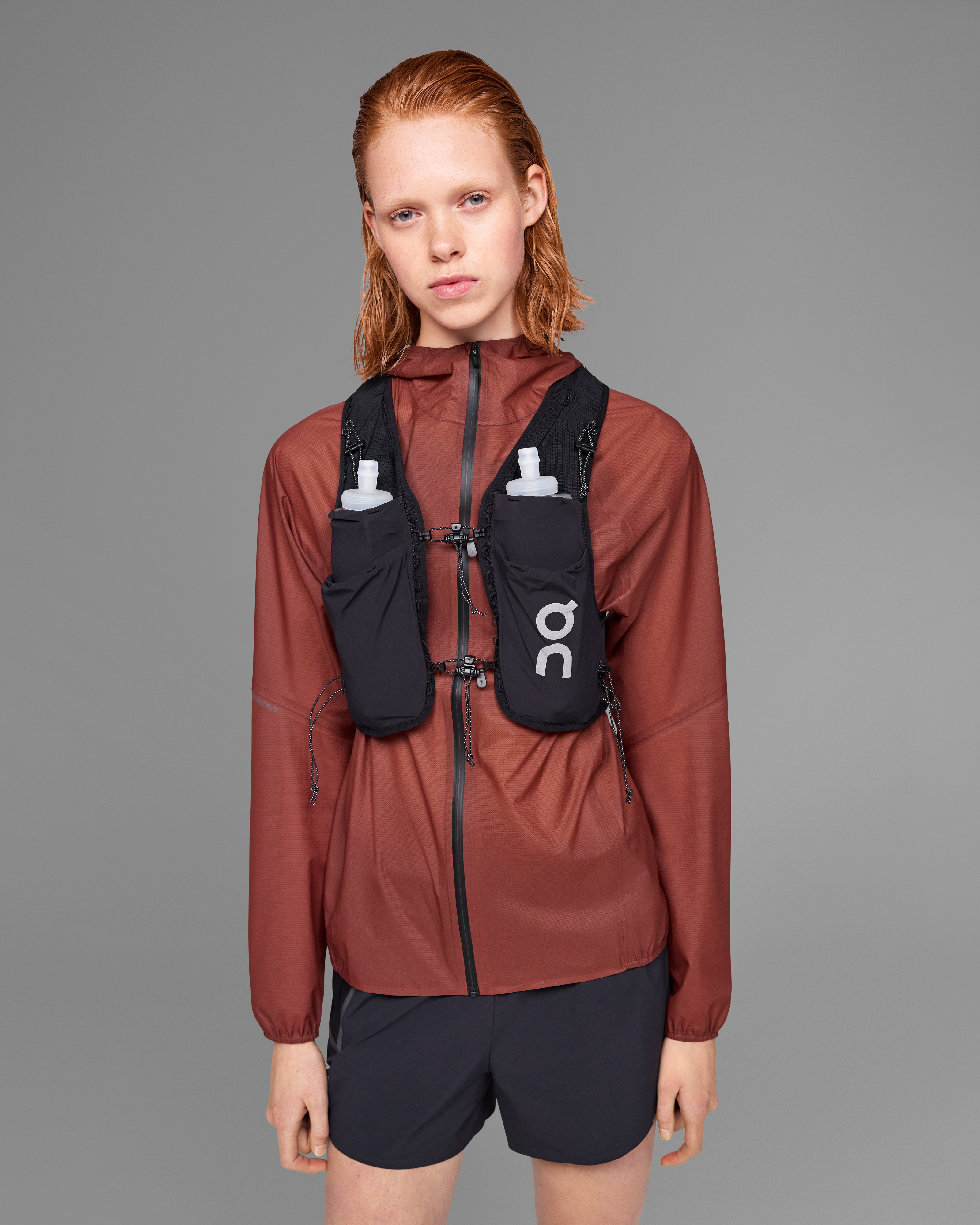 Ultra Vest 10L - Image 2